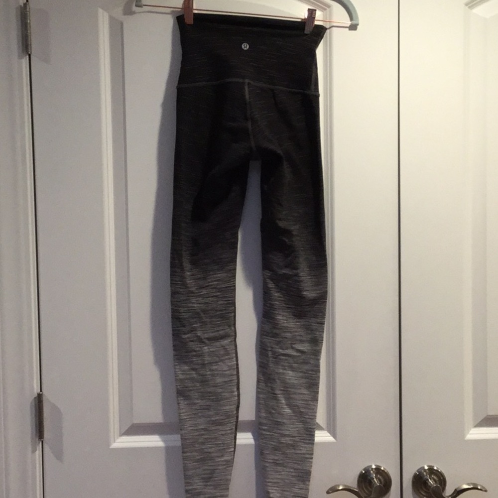 Lululemon tights size 4